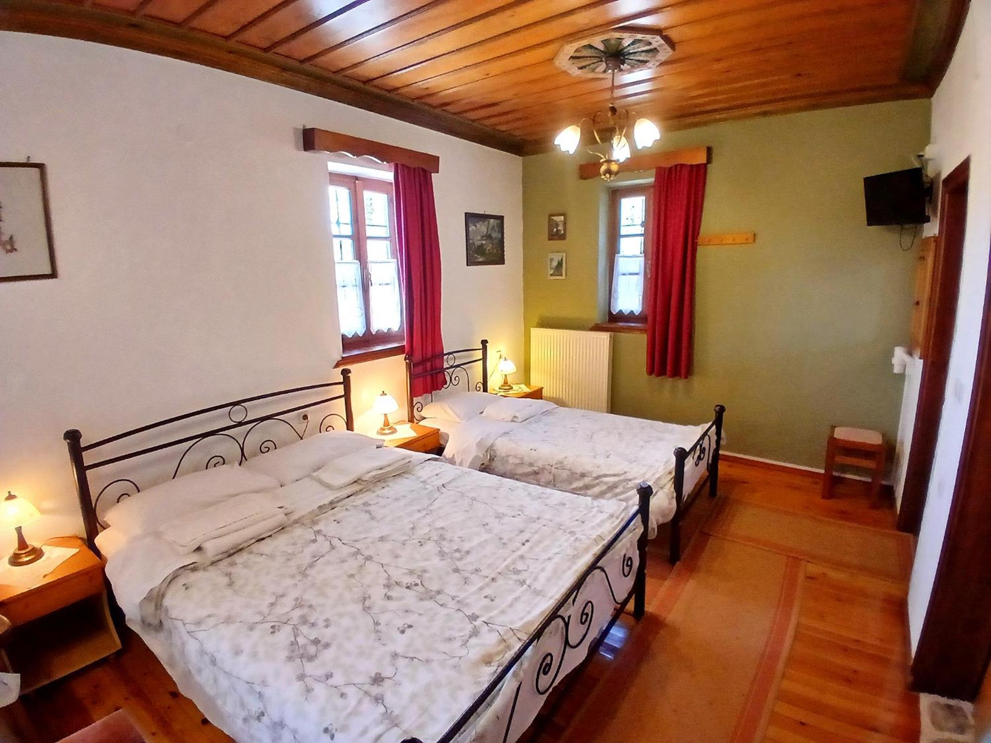 Aloni Guesthouse Ano Pedina Exterior photo