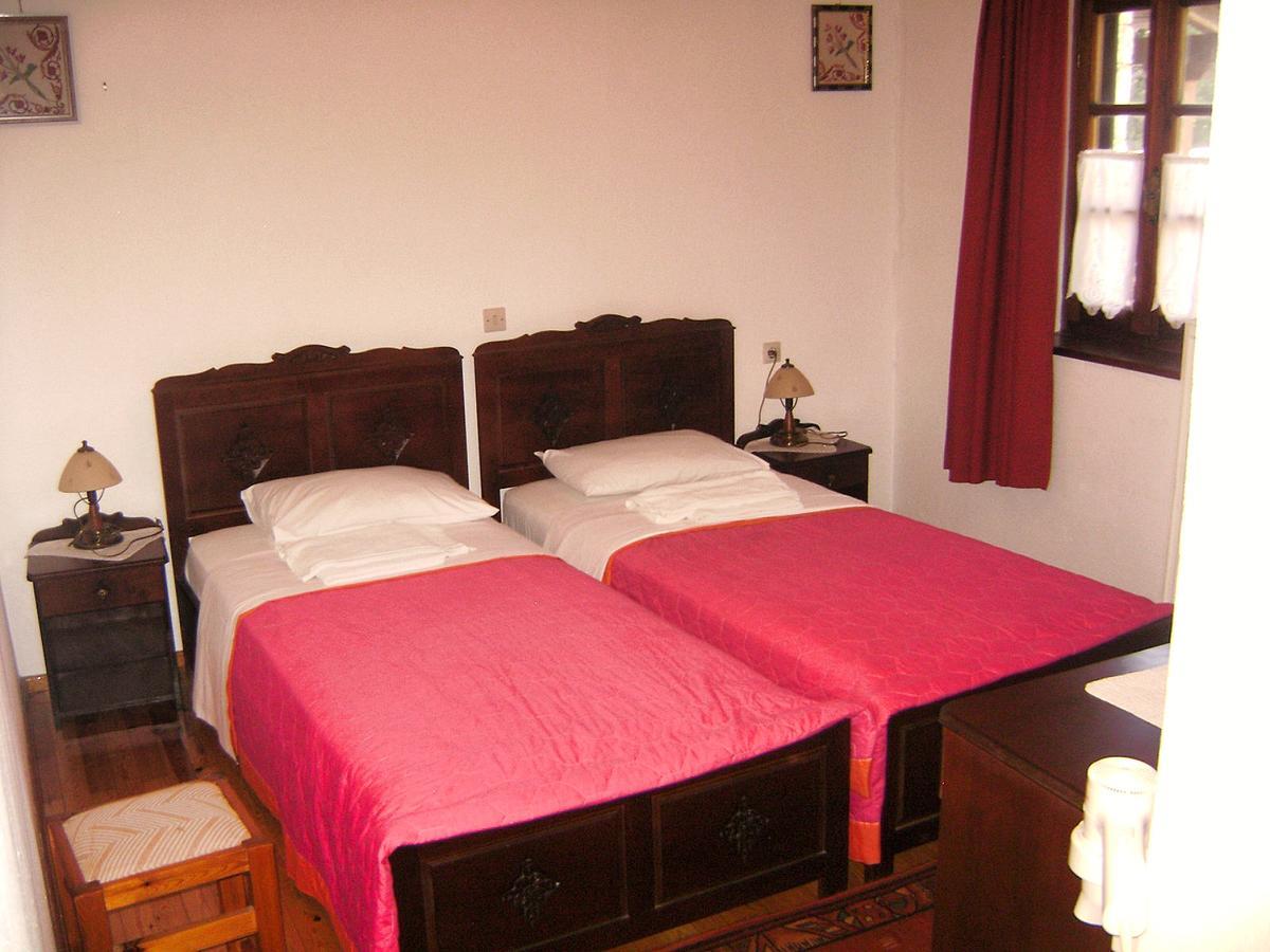 Aloni Guesthouse Ano Pedina Exterior photo